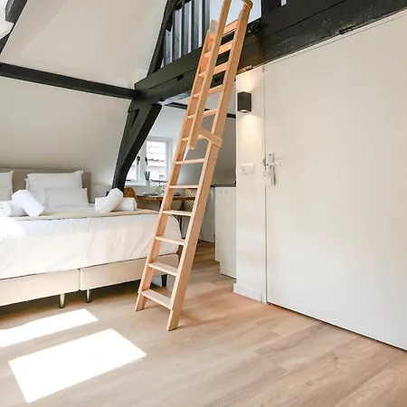 아파트 Beautiful With Loft *